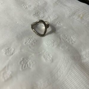 Elegant Silver Marcasite Ring